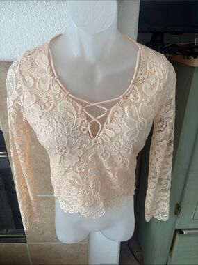 Forever 21 Lace-Up Floral Crochet Crop Top - Cream